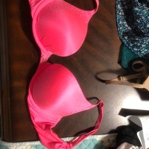 Victoria secret bra size 34C